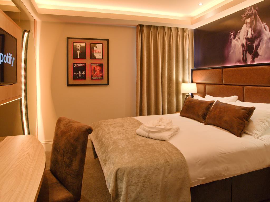 The Residence Hotel Γκάλγουεϊ Εξωτερικό φωτογραφία